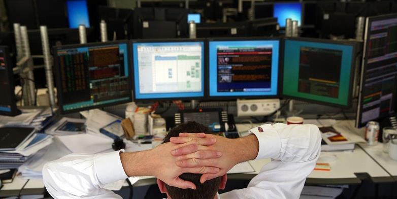 Chuyện hy hữu: Một Trader vừa đặt nhầm lệnh bán 5 triệu cổ phiếu của một tập đoàn lớn do lỗi kinh điển "Fat Finger", chuyện gì xảy ra sau đó? Chuyện hy hữu: Một Trader vừa đặt nhầm lệnh bán 5 triệu cổ phiếu của một tập đoàn lớn do lỗi kinh điển "Fat Finger", chuyện gì xảy ra sau đó?