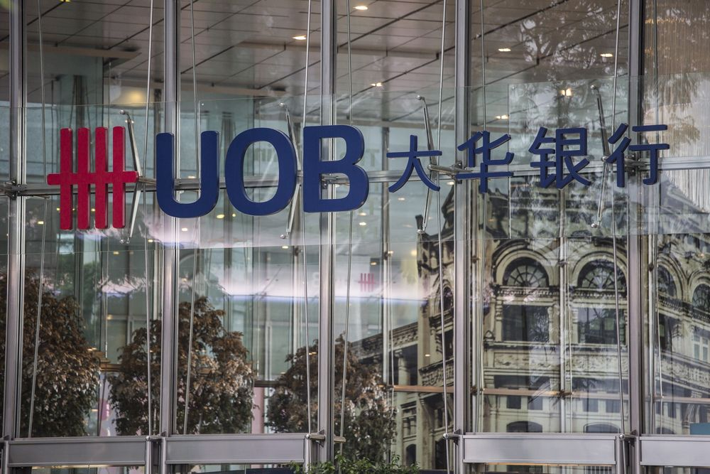 Singapore Bans Former HSBC, UOB Bankers for Fraud, Dishonesty - Bloomberg