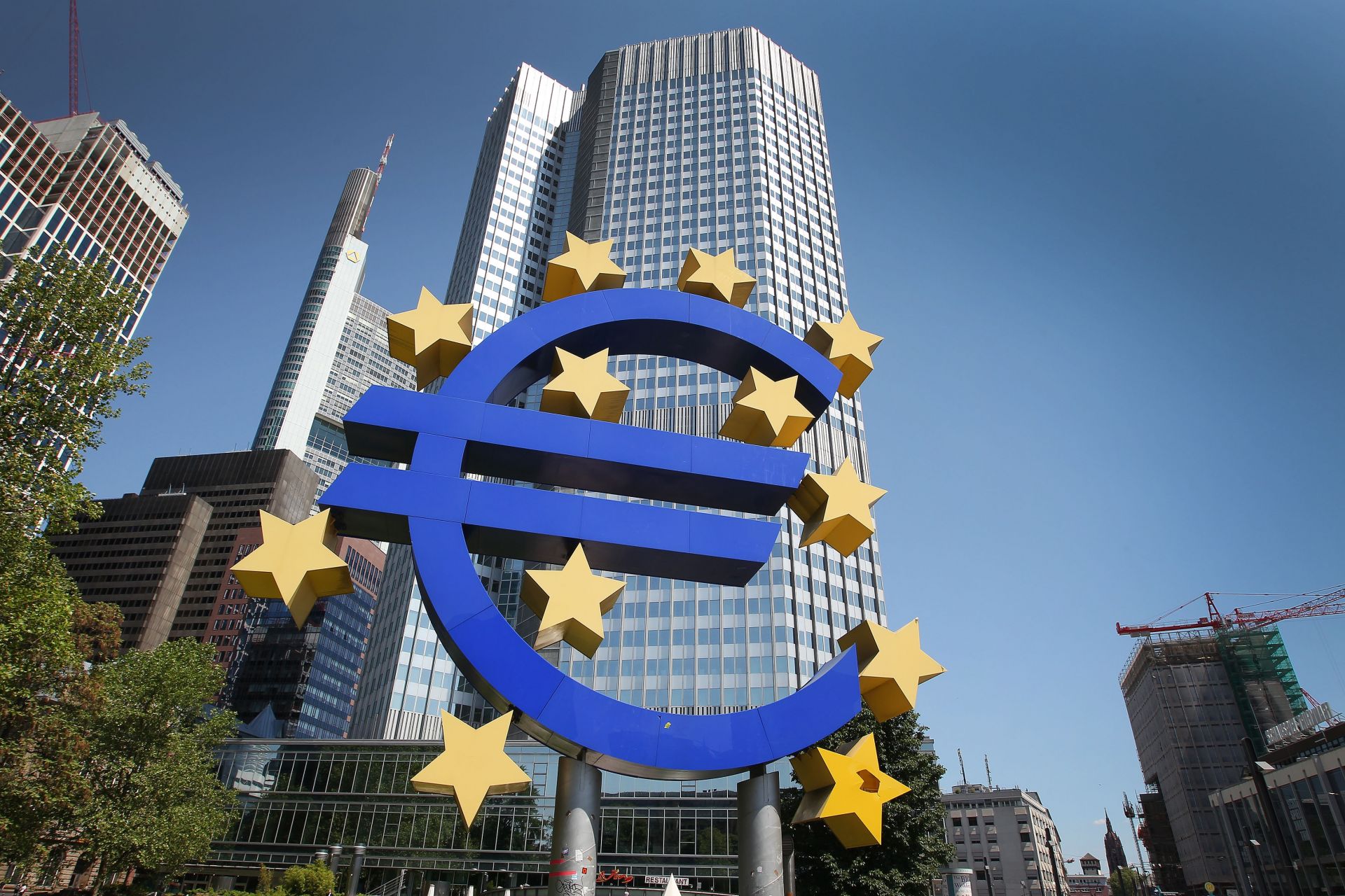 ECB đang muốn lạm phát tăng nóng