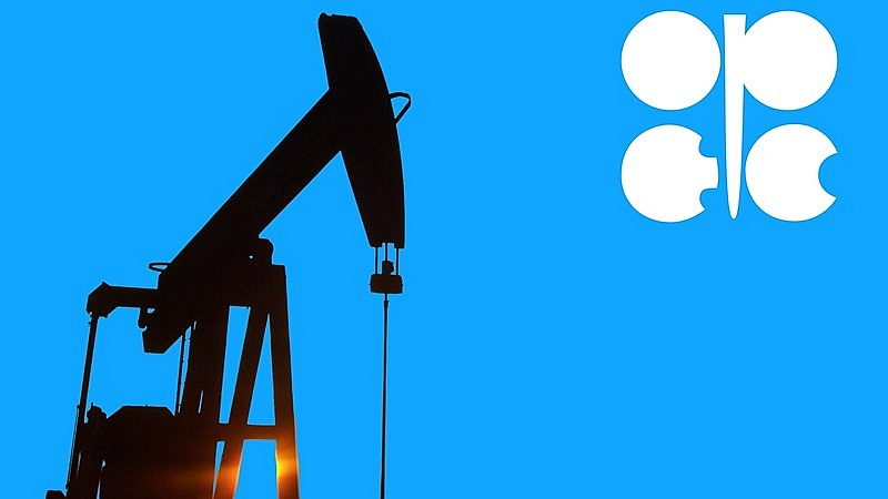 OPEC hard-pressed to maintain oil price