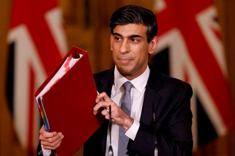 UK&#39;s Sunak says he does not favour a debt-to-GDP target By Reuters
