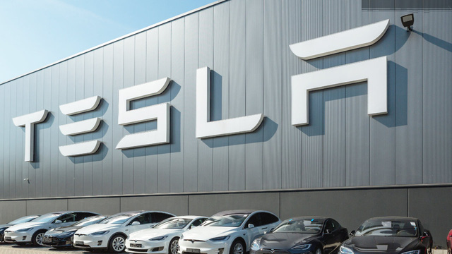 Tesla nối lại hoạt động giao dịch bằng tiền điện tử Tesla nối lại hoạt động giao dịch bằng tiền điện tử