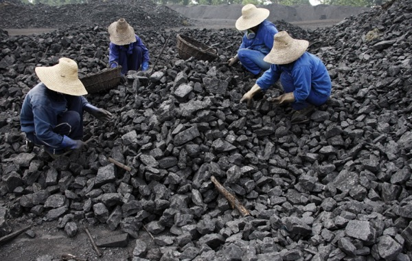 China to shut down 2,000 coal mines this year - MINING.COM