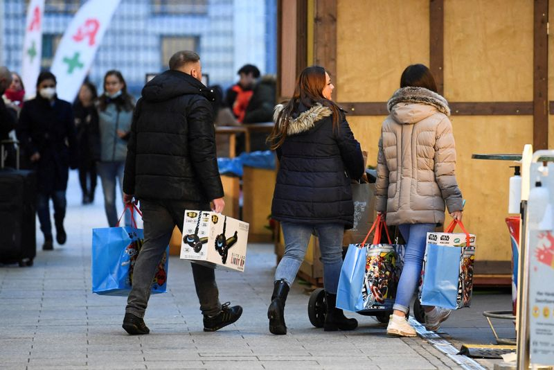 German retail slump highlights COVID roadblocks to recovery