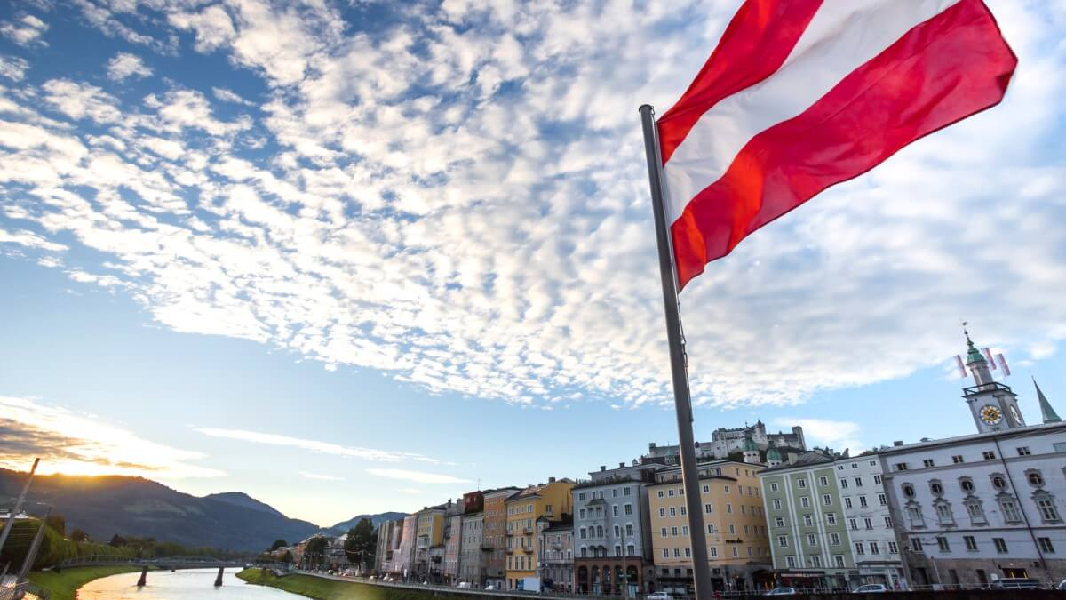 Austria Relocates 70,000 Children From Ukraine to Its Territory -  SchengenVisaInfo.com