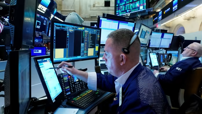 US and European stocks rise after central banks tighten monetary policy |  Financial Times