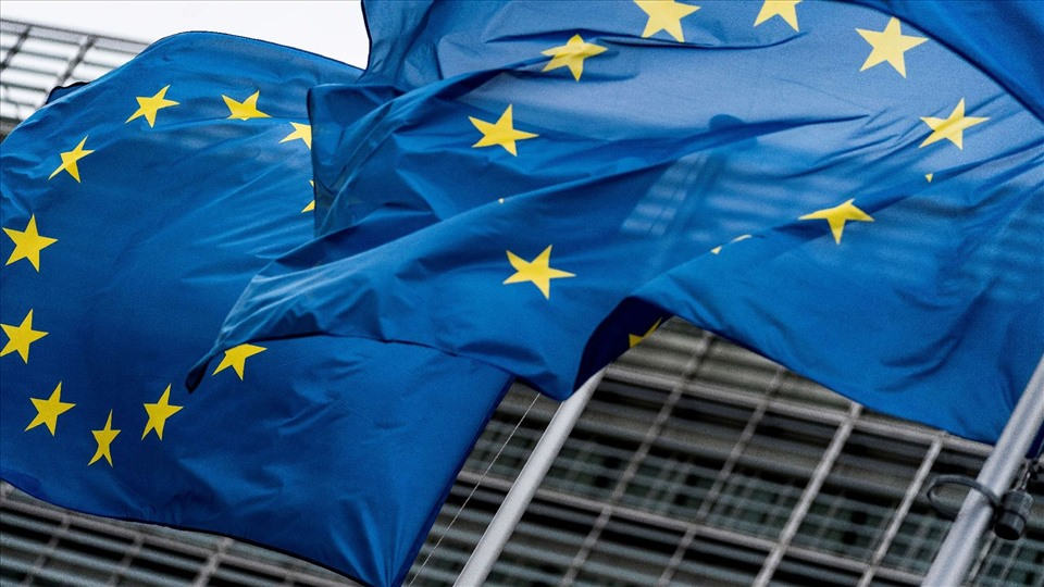 Chỉ số niềm tin người tiêu dùng Eurozone tháng 5: -21.1