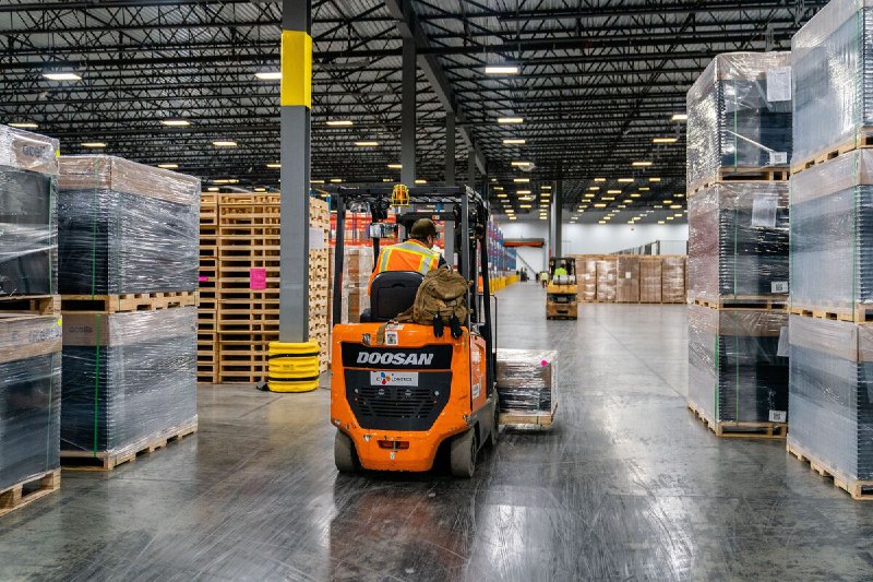 Mỹ đang trong tình trạng tồi tệ nhất khi lạm phát cao và GDP giảm Mỹ đang trong tình trạng tồi tệ nhất khi lạm phát cao và GDP giảm