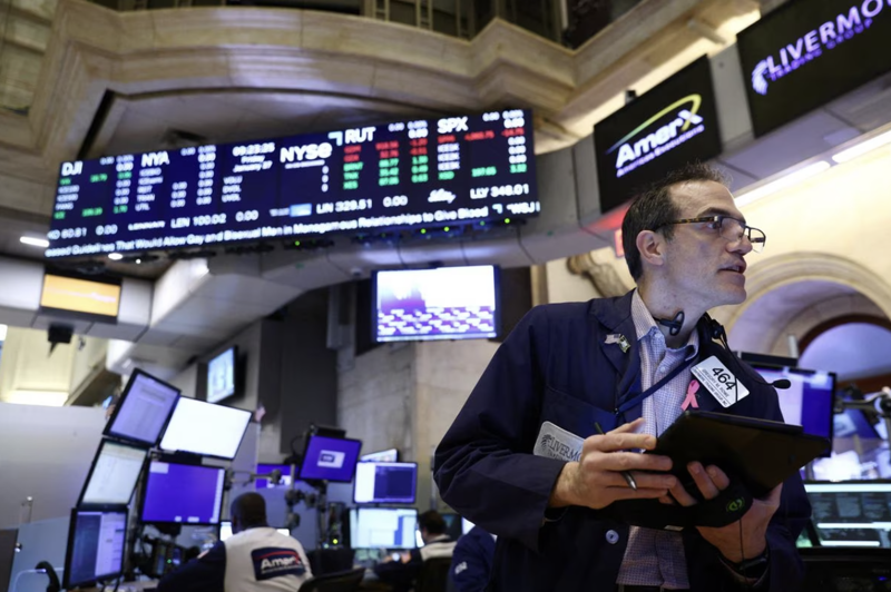 S&P 500 nhạy cảm khi Nasdaq 100 đạt mức cao mới trong năm