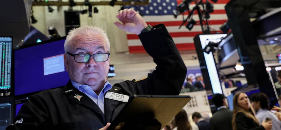 S&P 500 và Nasdaq chạm đỉnh 16 tháng nhờ lạm phát hạ nhiệt