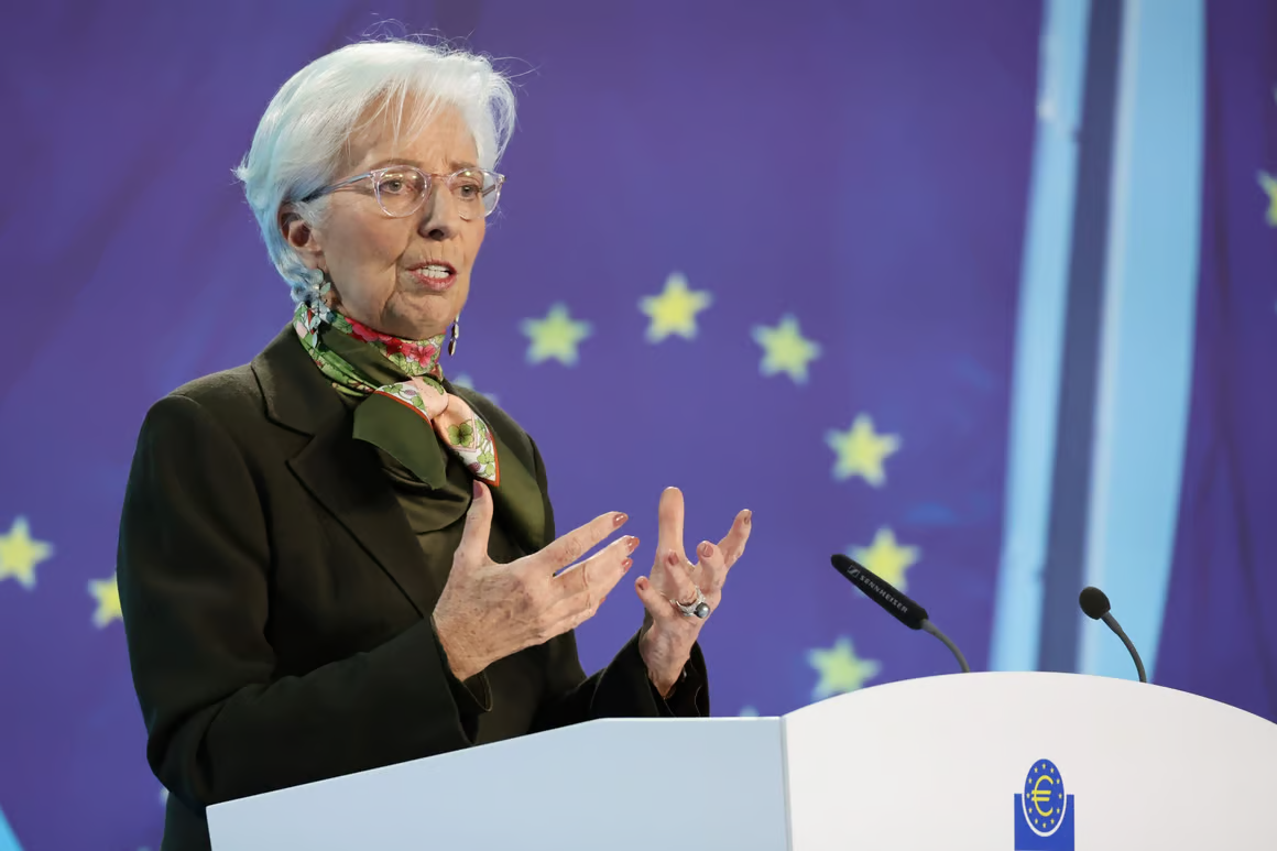 Chủ tịch ECB Lagarde: Dữ liệu tiền lương quý 4/2023 khá tích cực