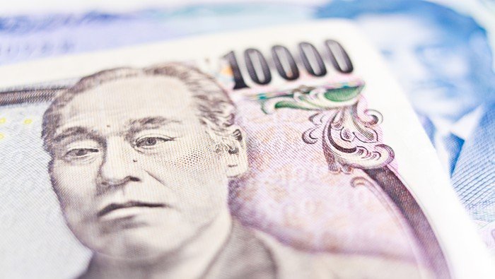 USD/JPY quay trở lại gần mức đỉnh trong nhiều thập kỷ, mục tiêu giá chuyển lên 152.00