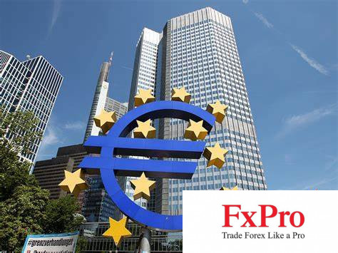 Thống đốc NHTW Pháp Francois Villeroy: ECB có thể cắt giảm lãi suất vào tháng 6