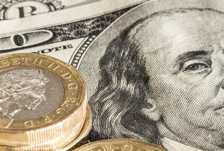 GBP/USD chập chững trước ngưỡng 1.2730 dưới tác động kép từ dữ liệu việc làm Anh và Mỹ