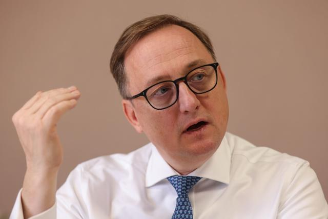 ECB's Kazaks Says Rates Need to Stay at Current Level for Some Time