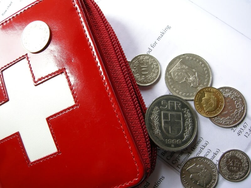 Swiss inflation turns negative in September - Le News