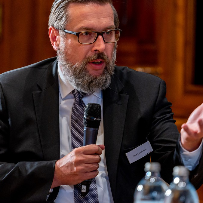 Interview mit Ulrich Leuchtmann: Ist der Höchststand der Ölpreise bereits  erreicht?
