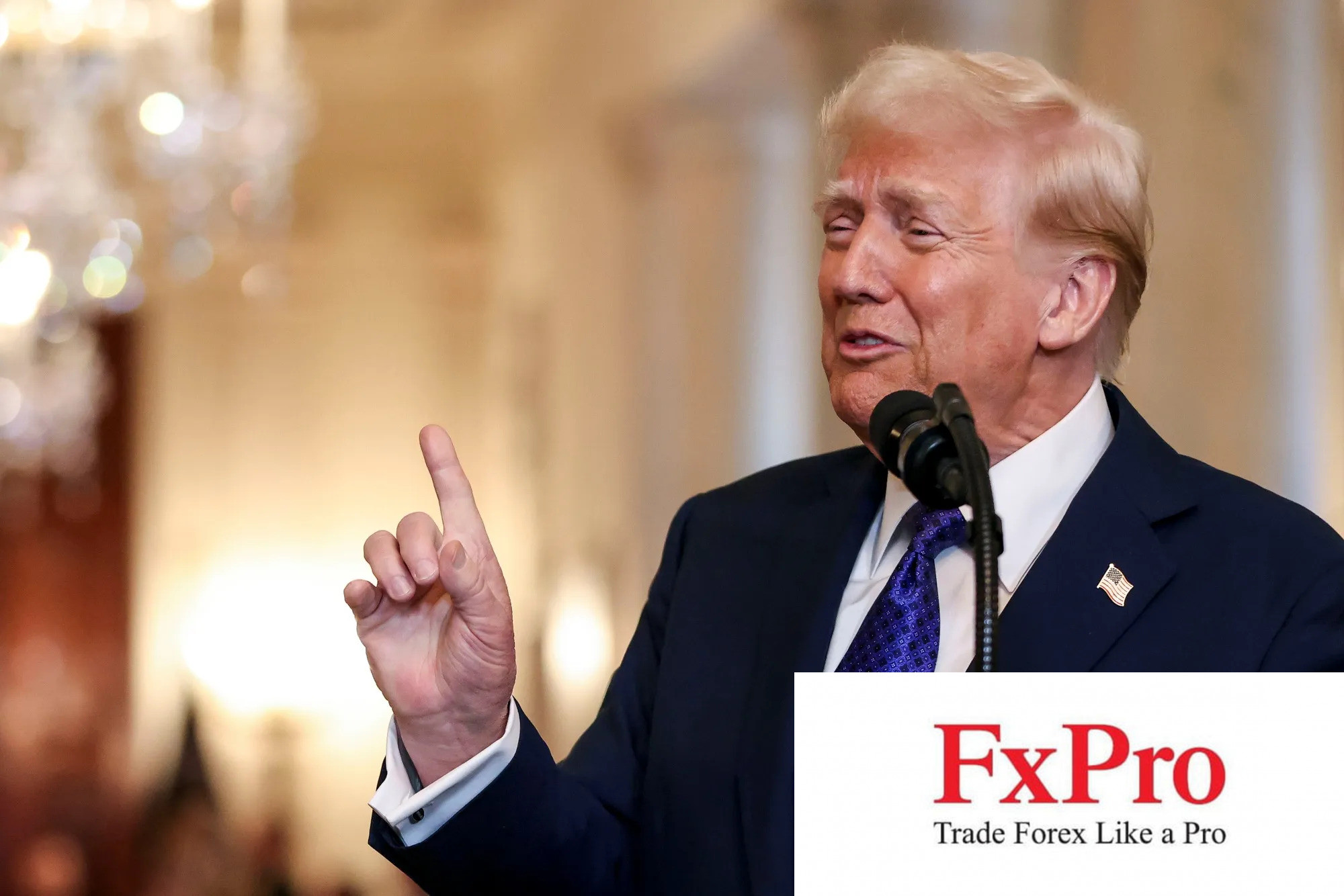 Trump ủng hộ quyết định giữ nguyên lãi suất của Fed
