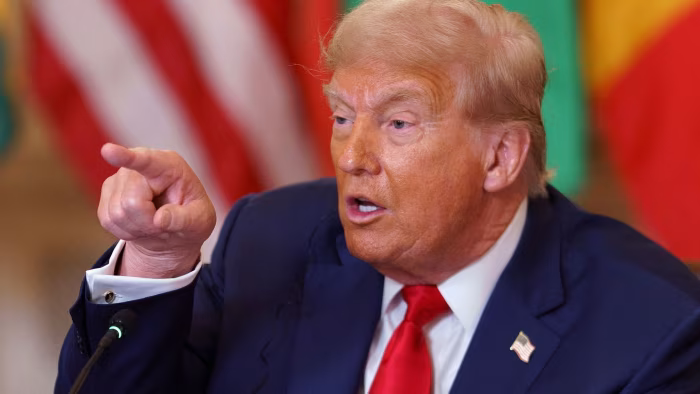 Donald Trump đe dọa áp thuế 50% lên Brazil